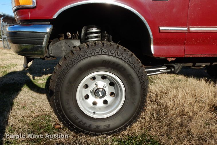 image for item DJ8138 1993 Ford F150  pickup truck