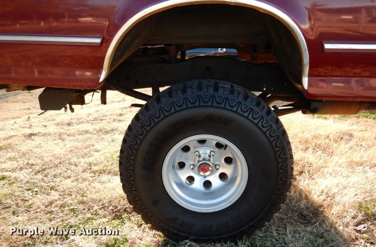 image for item DJ8138 1993 Ford F150  pickup truck