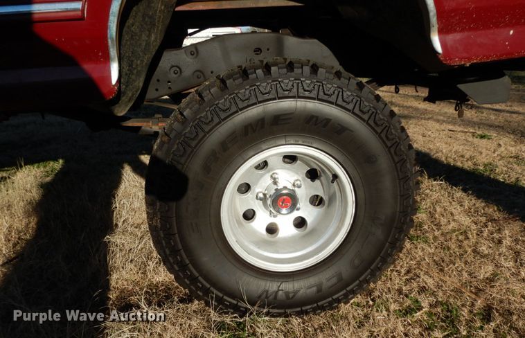 image for item DJ8138 1993 Ford F150  pickup truck