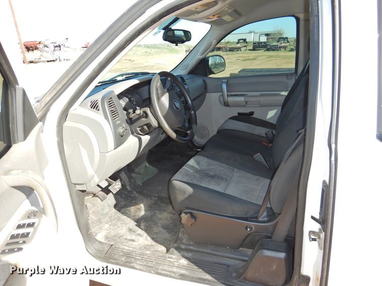 image for item DJ8343 2009 Chevrolet Silverado 1500  Ext. Cab pickup truck