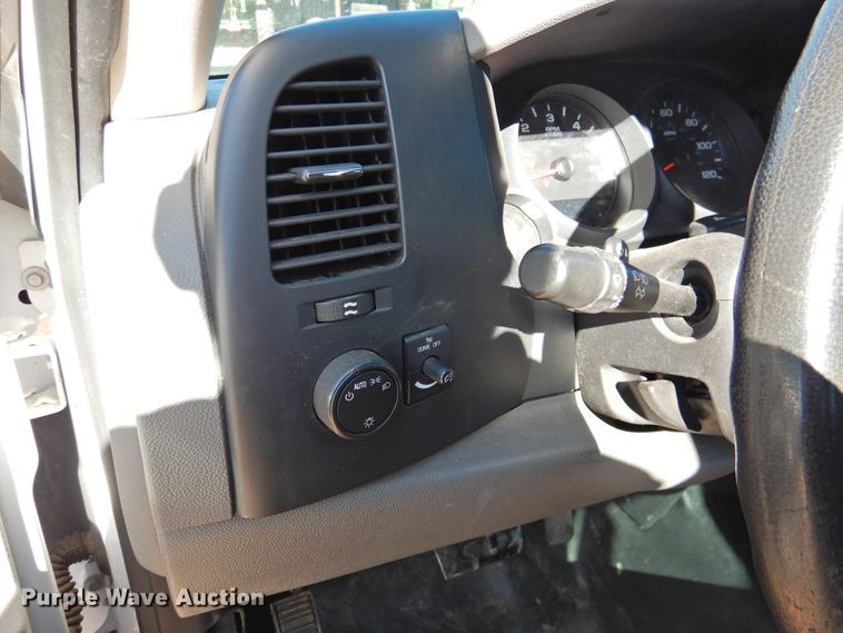 image for item DJ8343 2009 Chevrolet Silverado 1500  Ext. Cab pickup truck