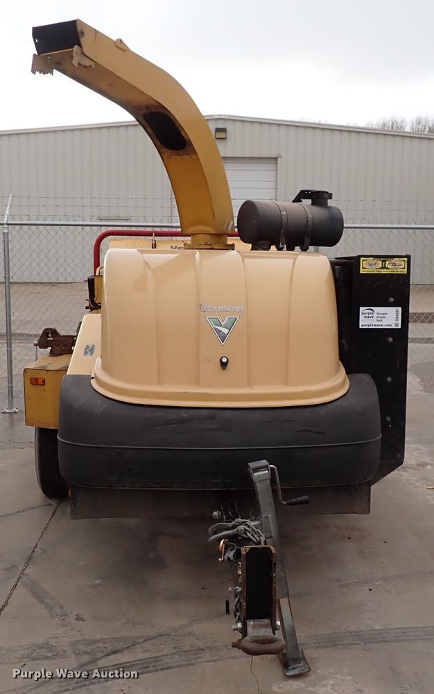 image for item DK4547 2008 Vermeer BC1500  wood chipper