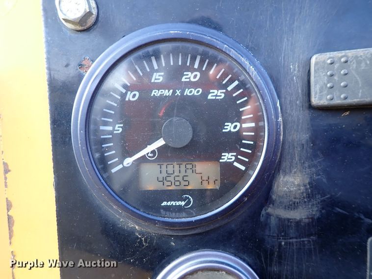 image for item DK4547 2008 Vermeer BC1500  wood chipper