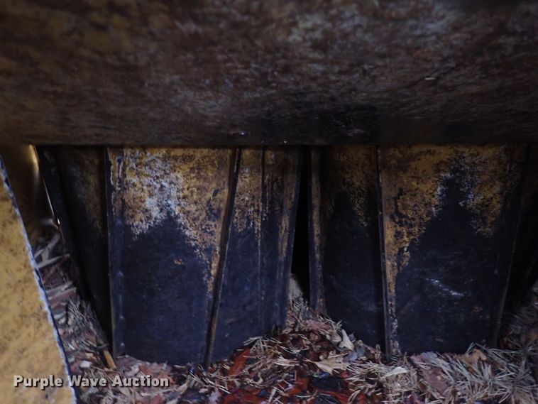 image for item DK4547 2008 Vermeer BC1500  wood chipper