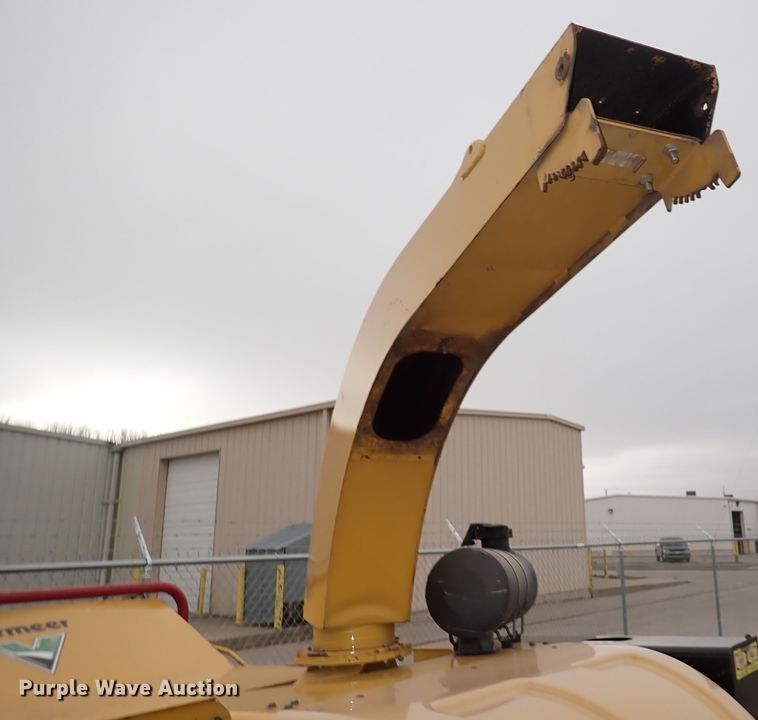 image for item DK4547 2008 Vermeer BC1500  wood chipper