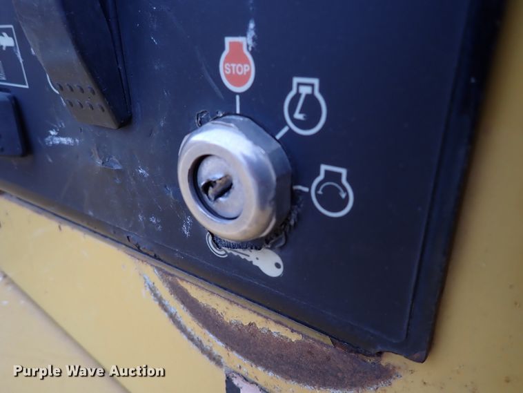 image for item DK4547 2008 Vermeer BC1500  wood chipper