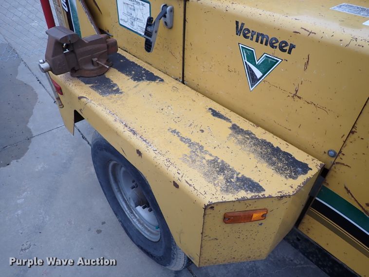 image for item DK4547 2008 Vermeer BC1500  wood chipper