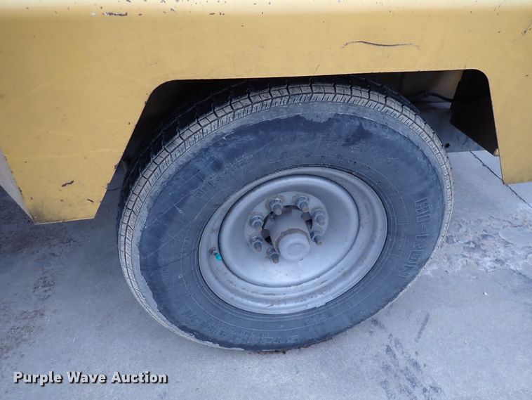 image for item DK4547 2008 Vermeer BC1500  wood chipper