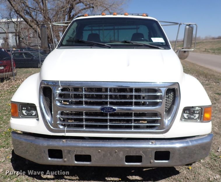 image for item DK4642 2003 Ford F650  rollback truck