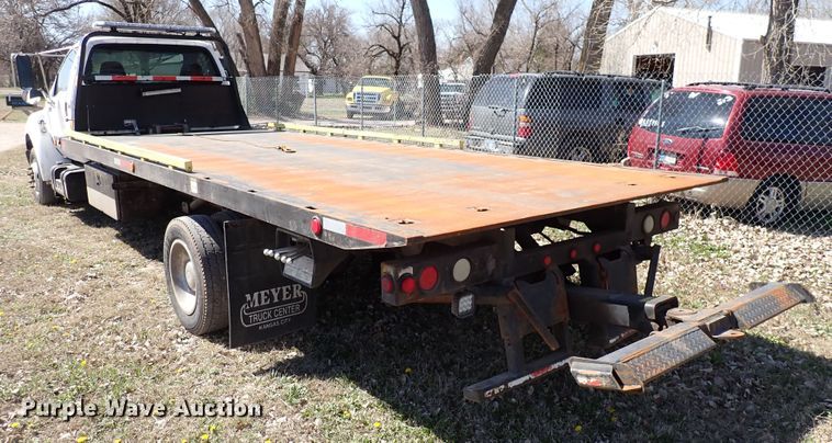 image for item DK4642 2003 Ford F650  rollback truck