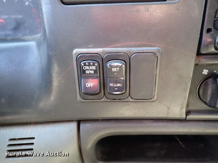 image for item DK4642 2003 Ford F650  rollback truck