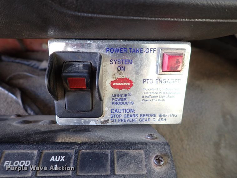 image for item DK4642 2003 Ford F650  rollback truck