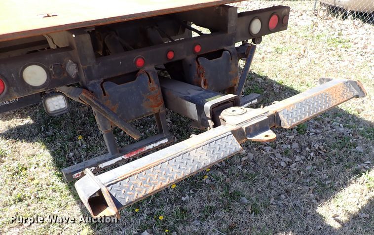 image for item DK4642 2003 Ford F650  rollback truck