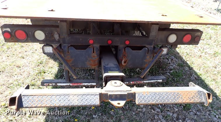 image for item DK4642 2003 Ford F650  rollback truck