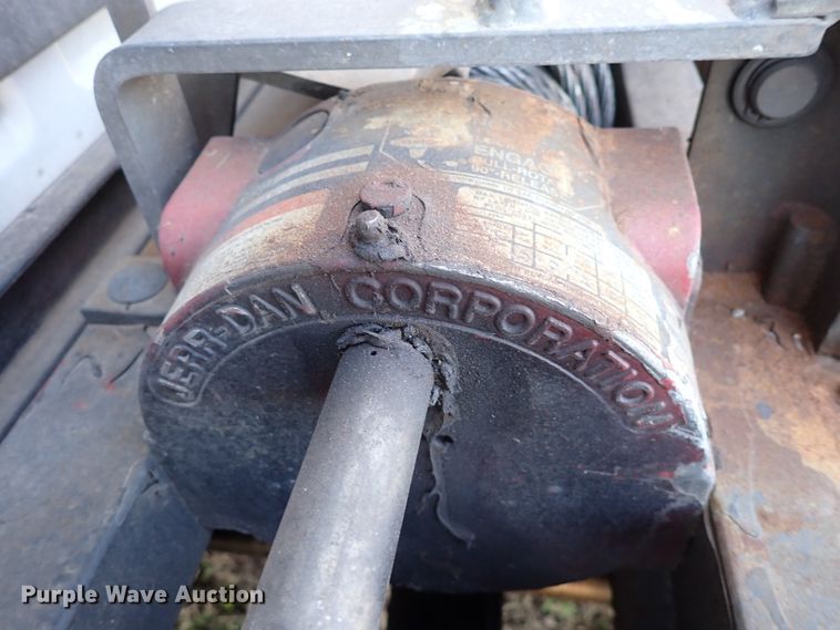 image for item DK4642 2003 Ford F650  rollback truck