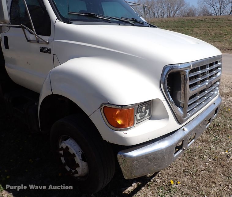 image for item DK4642 2003 Ford F650  rollback truck