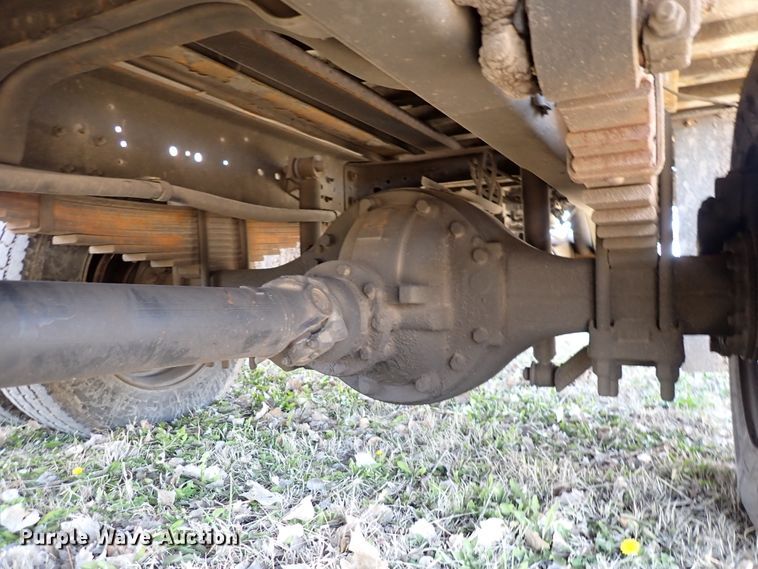 image for item DK4642 2003 Ford F650  rollback truck