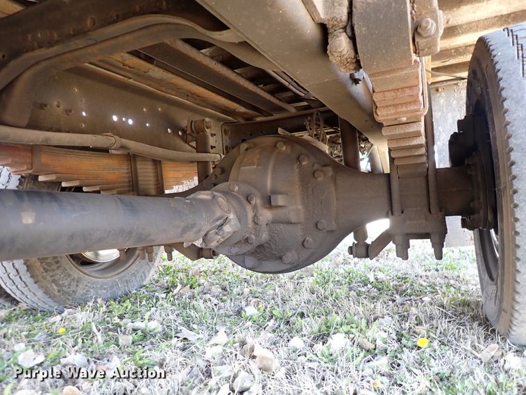 image for item DK4642 2003 Ford F650  rollback truck