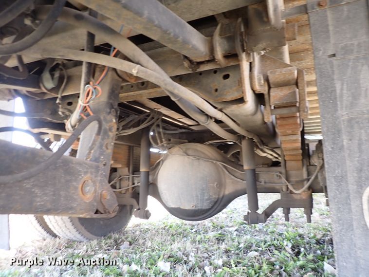 image for item DK4642 2003 Ford F650  rollback truck