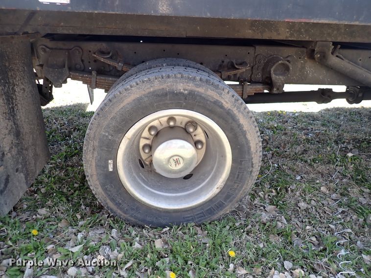 image for item DK4642 2003 Ford F650  rollback truck