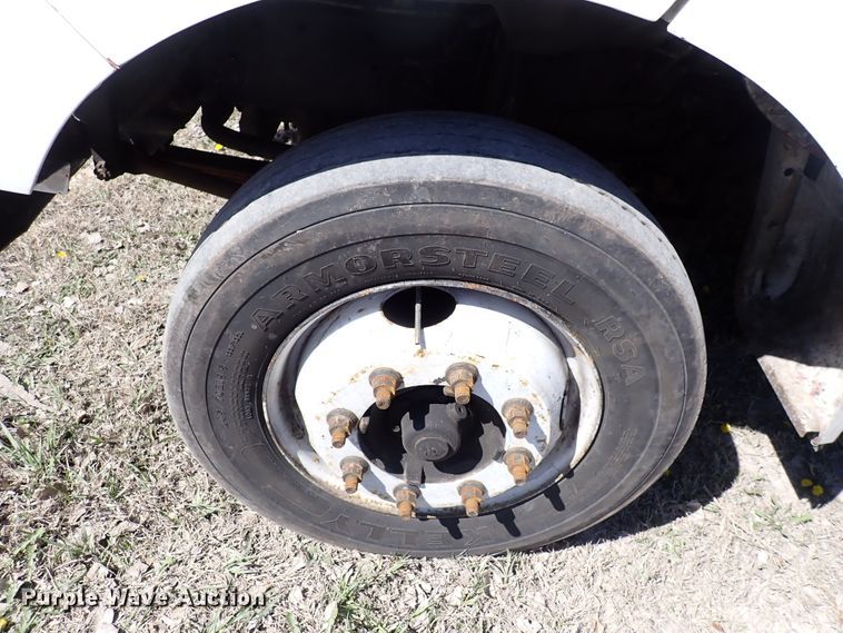 image for item DK4642 2003 Ford F650  rollback truck