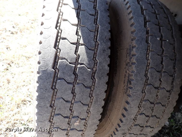 image for item DK4642 2003 Ford F650  rollback truck