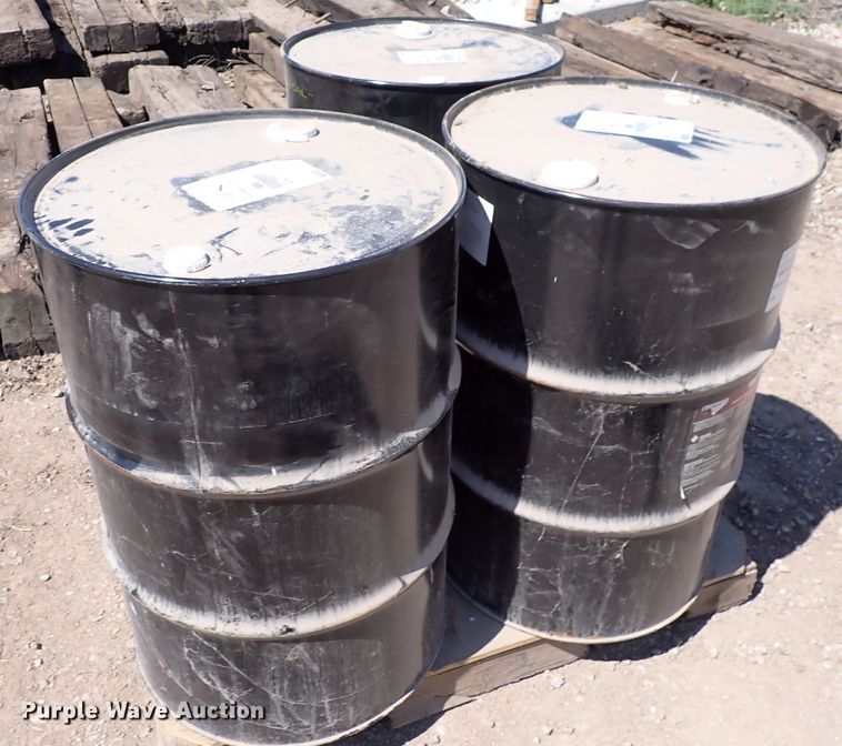 image for item DK4648 Hydraulic and motor oil