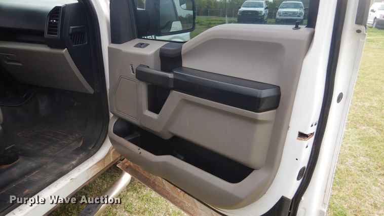 image for item DK5546 2015 Ford F150 XL  SuperCab pickup truck