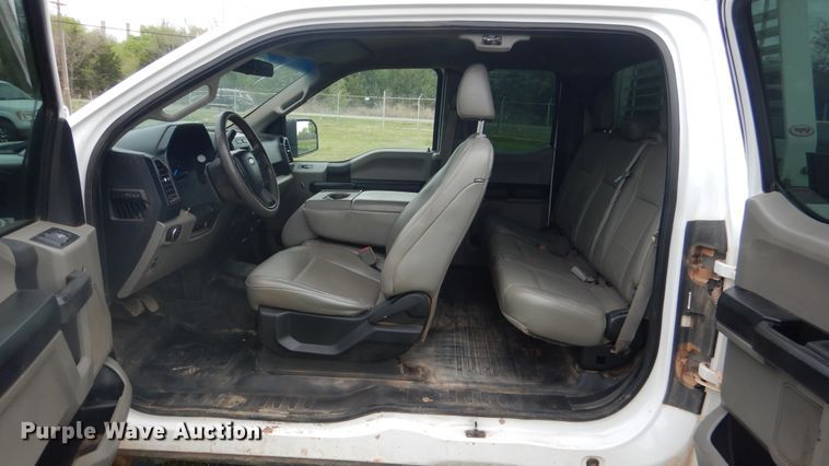 image for item DK5548 2018 Ford F150 XL  SuperCab pickup truck