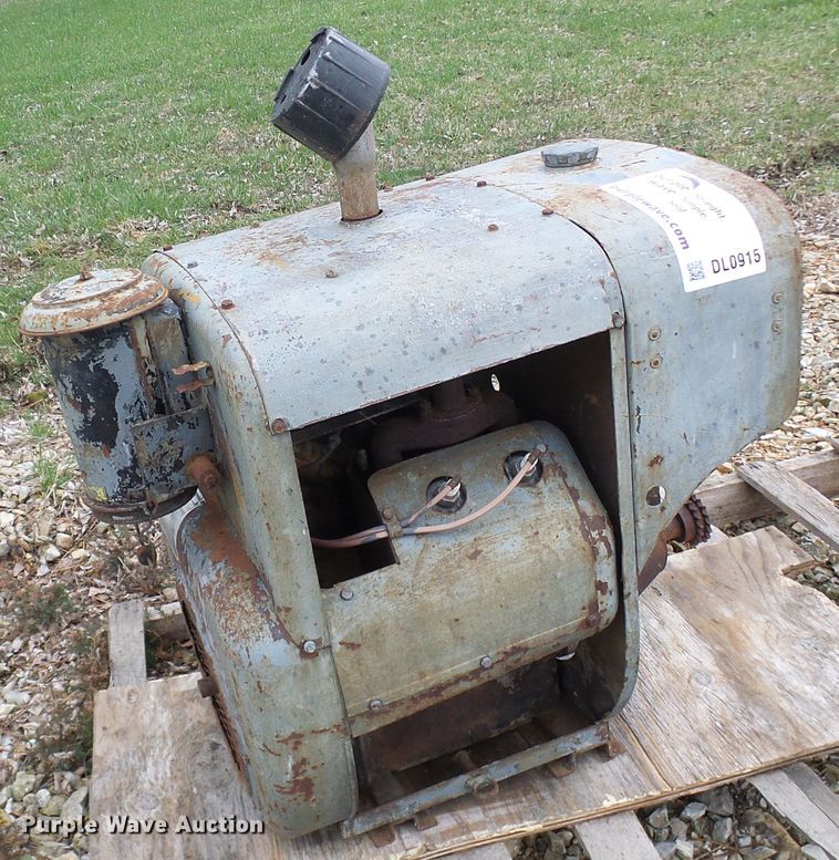 image for item DL0915 Wisconsin VL4  engine