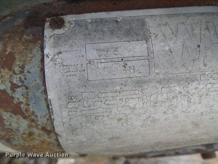 image for item DL0915 Wisconsin VL4  engine