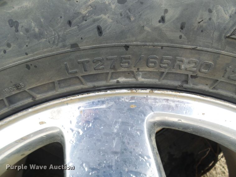 image for item DL0916 Approximately 20 tires and wheels