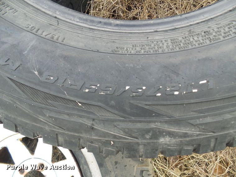 image for item DL0916 Approximately 20 tires and wheels