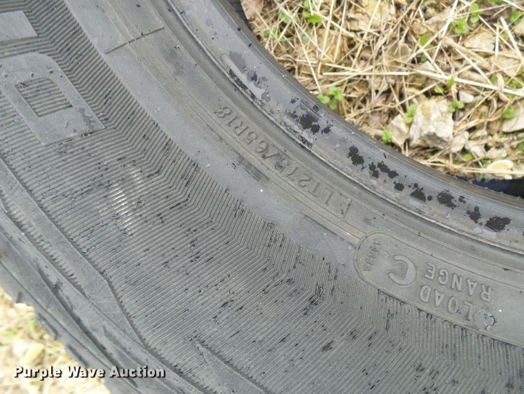 image for item DL0916 Approximately 20 tires and wheels