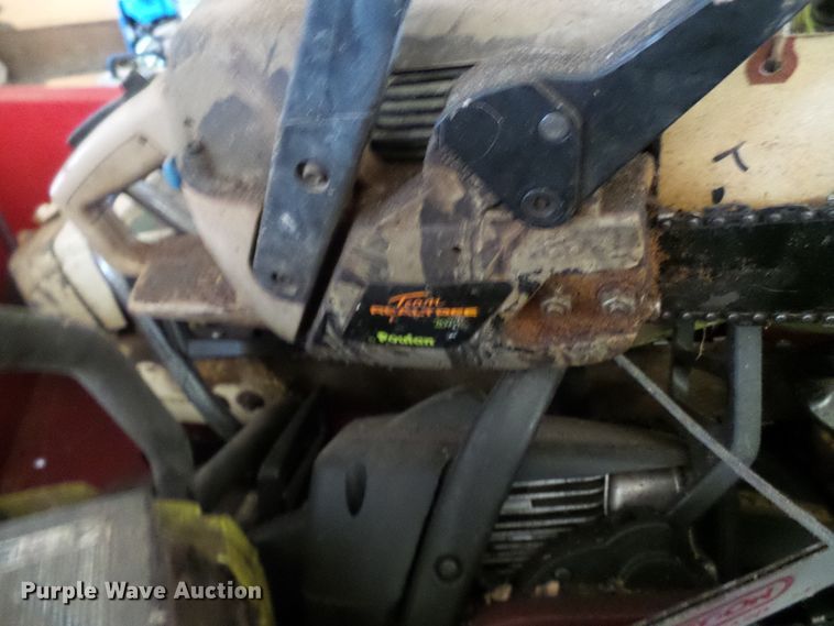 image for item DL0918 Lawn and garden equipment