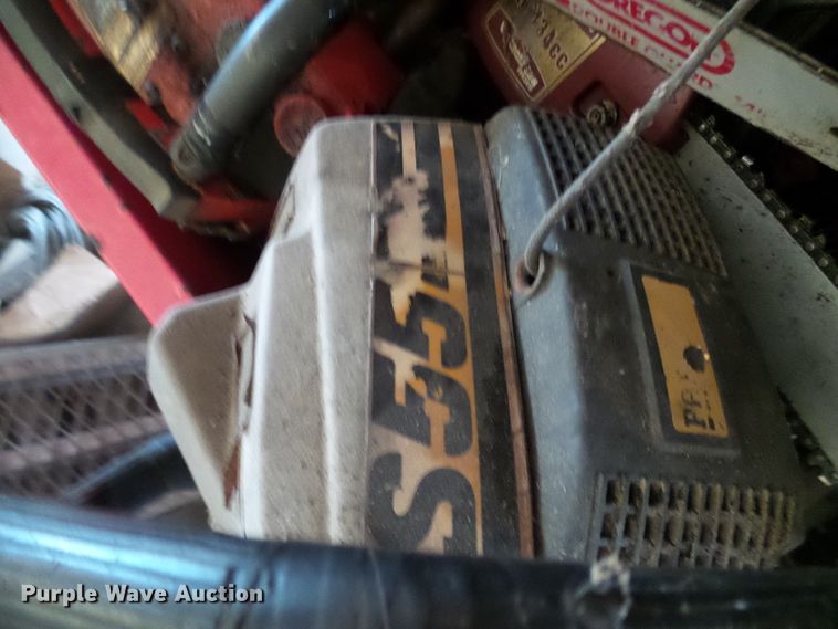 image for item DL0918 Lawn and garden equipment