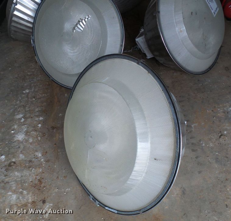 image for item DL0919 (5) Lithonia Lighting TX400M light fixtures