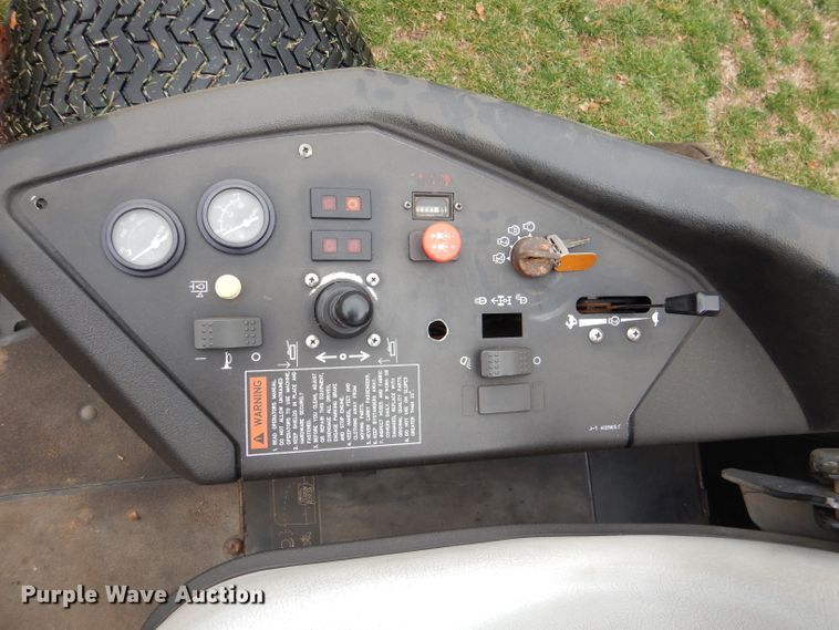 image for item DL4812 Jacobsen LF3400  lawn mower