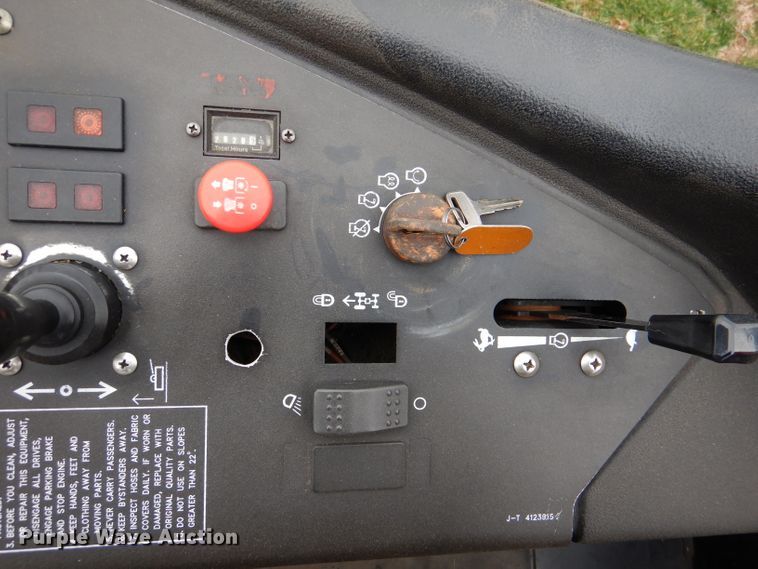 image for item DL4812 Jacobsen LF3400  lawn mower