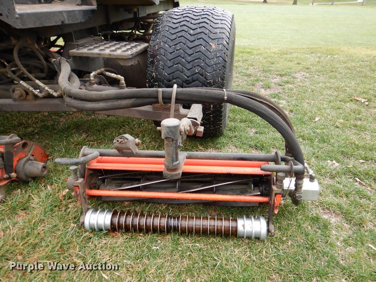 image for item DL4812 Jacobsen LF3400  lawn mower