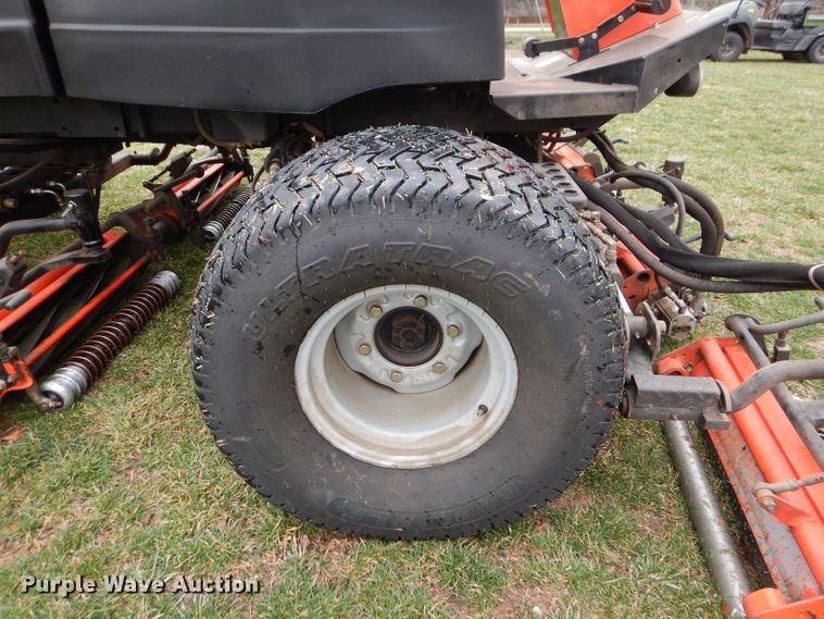 image for item DL4812 Jacobsen LF3400  lawn mower