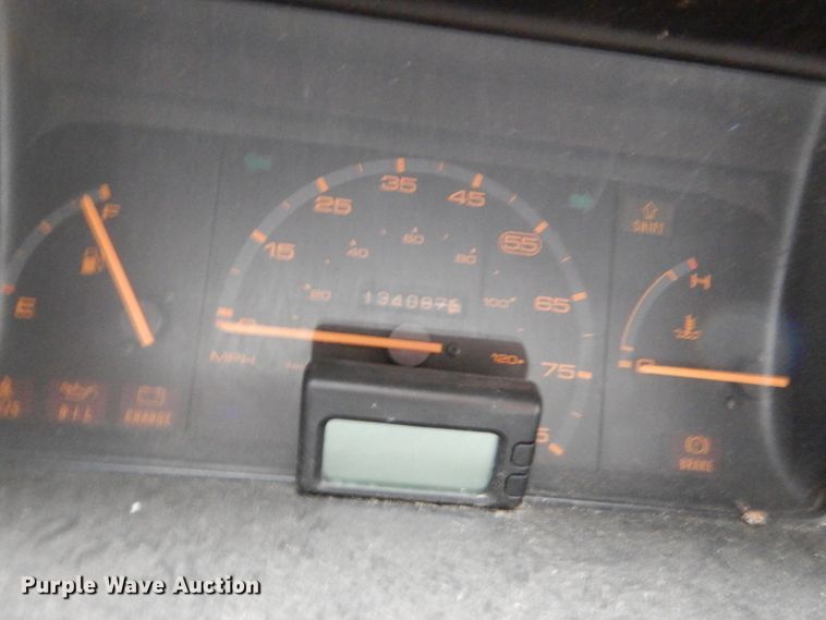 image for item DL4833 1988 Ford Festiva