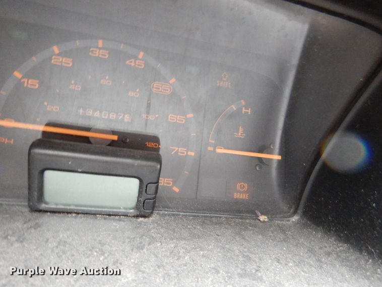 image for item DL4833 1988 Ford Festiva