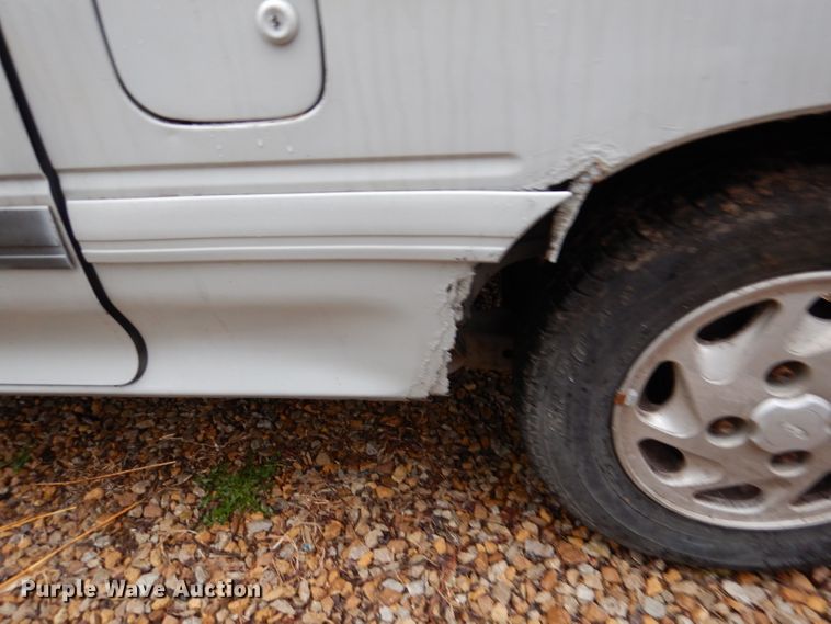 image for item DL4833 1988 Ford Festiva