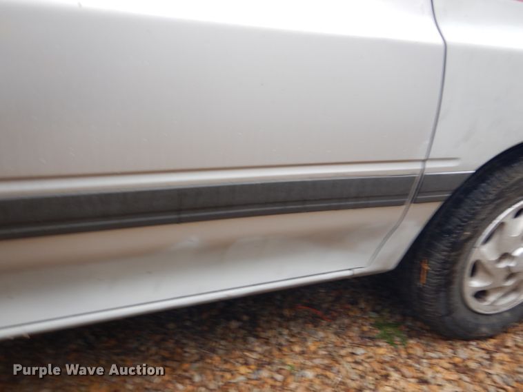 image for item DL4833 1988 Ford Festiva