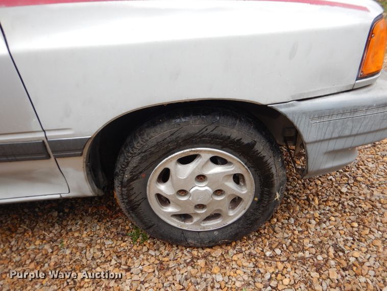 image for item DL4833 1988 Ford Festiva