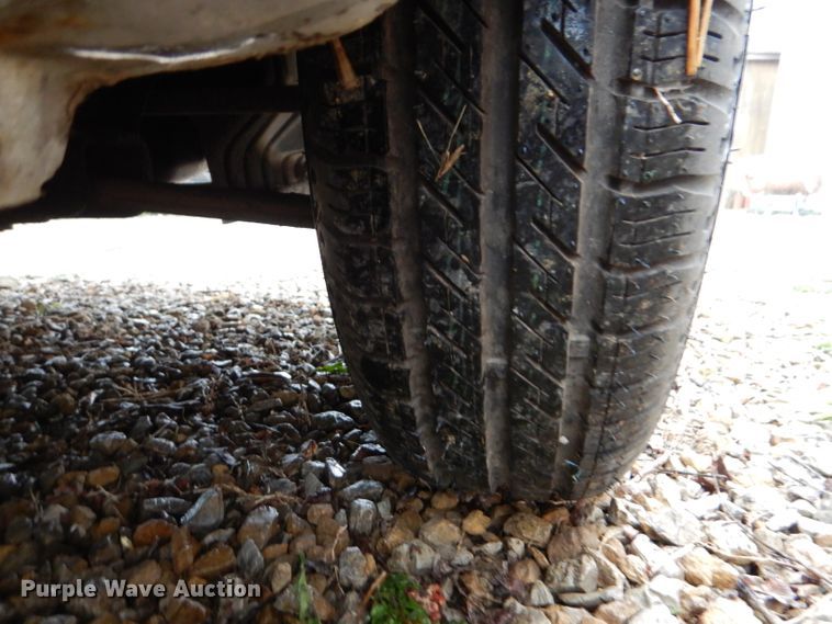 image for item DL4833 1988 Ford Festiva