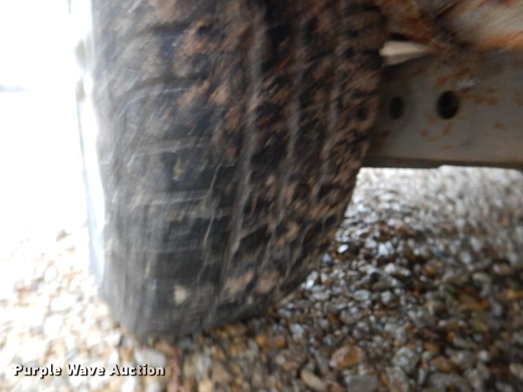 image for item DL4833 1988 Ford Festiva