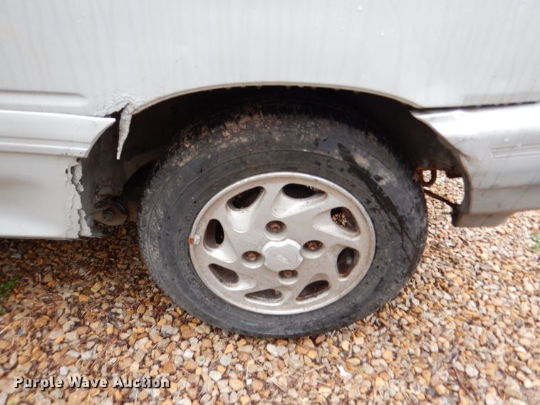 image for item DL4833 1988 Ford Festiva