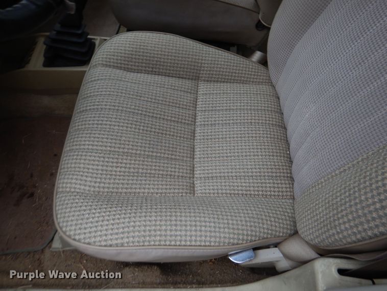 image for item DL4839 1985 Ford Escort L